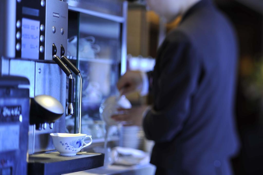 Kobe Portopia Hotel Exteriér fotografie A coffee machine
