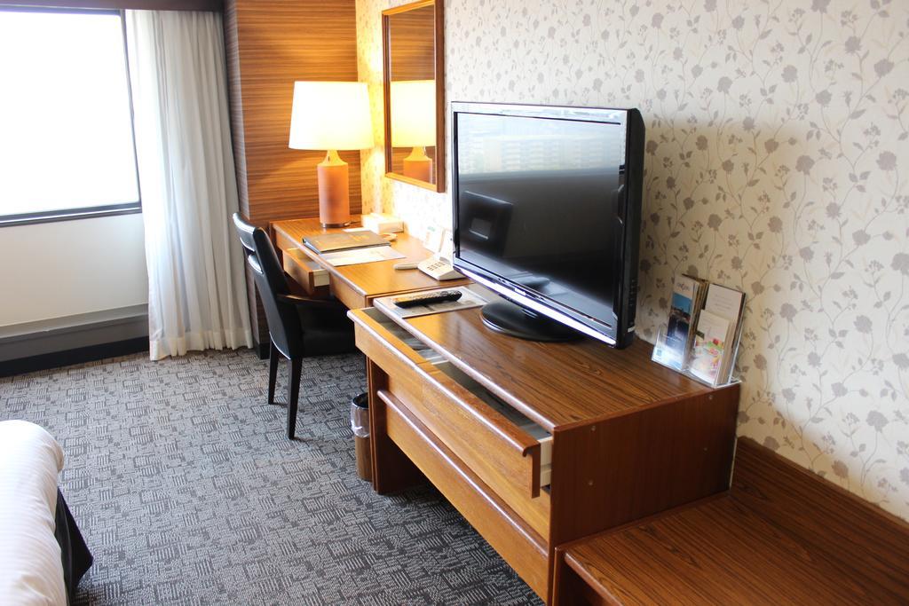 Kobe Portopia Hotel Exteriér fotografie A television in a hotel room