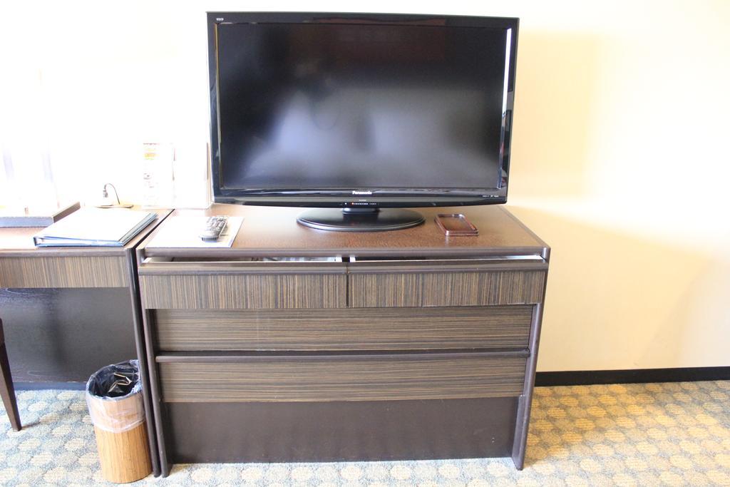 Kobe Portopia Hotel Exteriér fotografie A flat-screen television in a hotel room